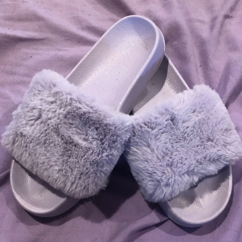Ariana Grande Moonlight Slippers/slides